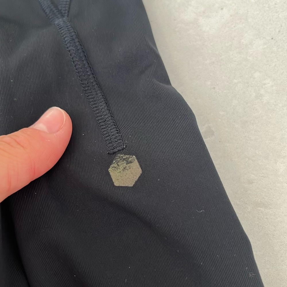 Under Armor black leggings